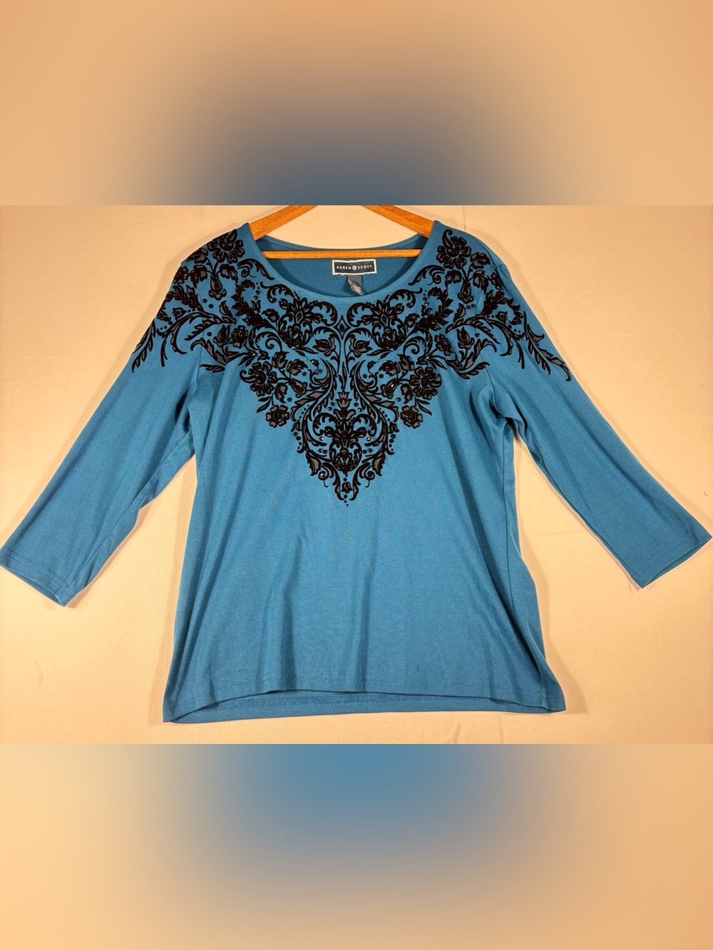 Karen Scott Women’s Large Blue Applique Embroidered & Beaded 3/4 Sleeve Top